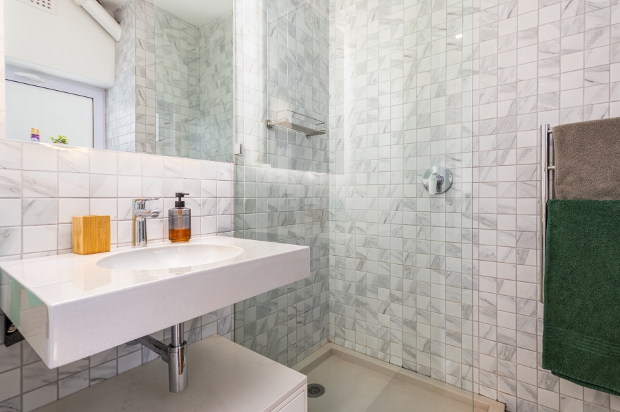 To Let 0 Bedroom Property for Rent in Green Point Western Cape